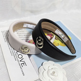 Gucci new European and American leather sponge letter headband net red temperament out all-match hair card simple headband jewelry ladies
