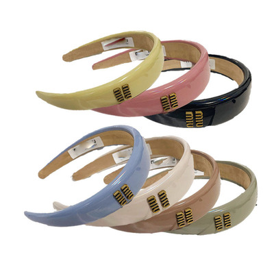 Miumiu Colorful Glossy Leather Light Luxury Hair Band Vintage Chic Hair Card French Ins Fashion Headband Hair Accessories Women