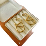 celine Stainless Steel Tenu Earrings Letter V Light Luxury Earrings Cross-border Hot Selling Simple Elegant Stud Earrings Branded Stud Earrings Waterproof