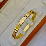 Vacuum Electroplated Titanium Steel TB Accessories Light Luxury Fashion Round Hollow Letter Earrings Bracelet Set Women's Accessories Wholesale