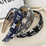 Louis Vuitton European and American Popular 2024 New Hong Kong Flavor Printed Fabric Women's Small Fresh Hair Accessories Old Floral Wide Edge Hair Band Pressing Hair Card